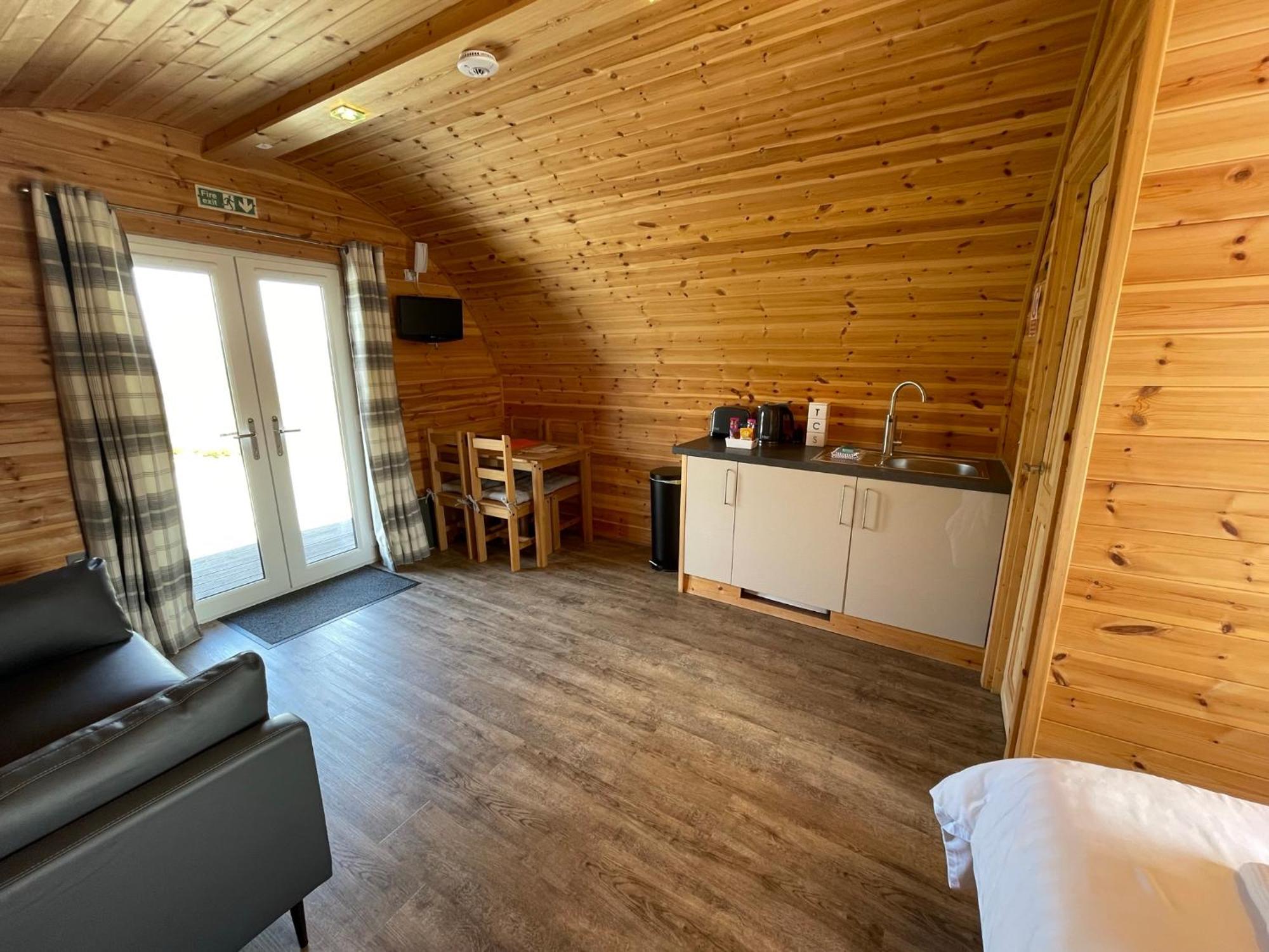 Chalet Glenview *